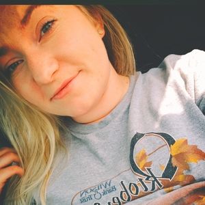 Meet your Posher, Kacee